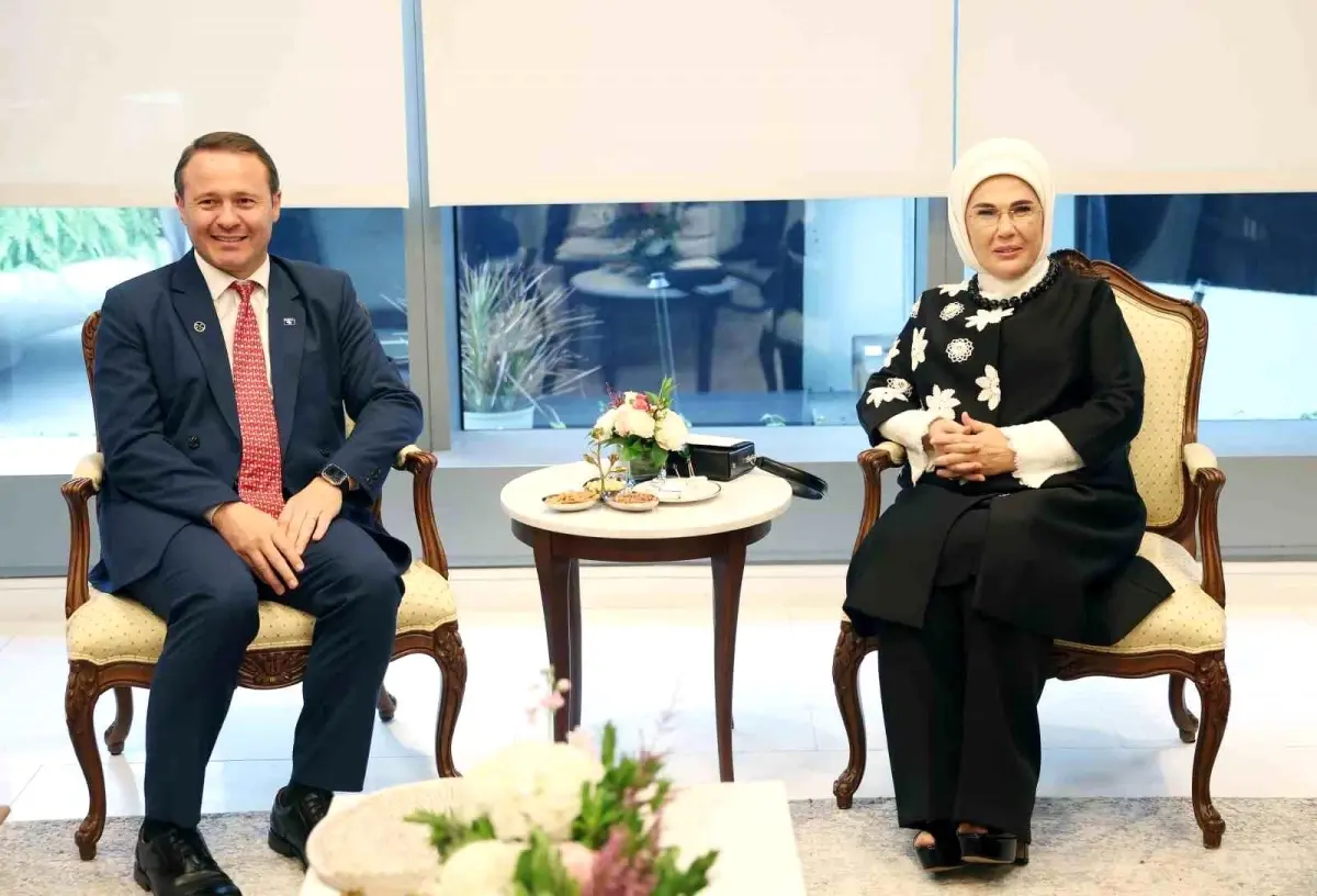 emine erdogan kosova cumhurbaskaninin esi ile gorusme gerceklestirdi h6EWXCDN