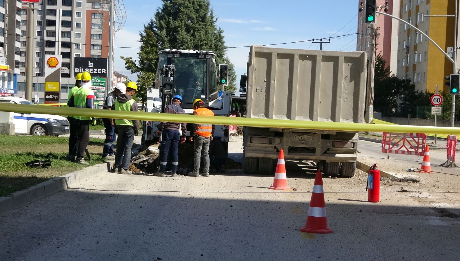 kazi sirasinda dogalgaz borusu patladi ZkSlP1Bu