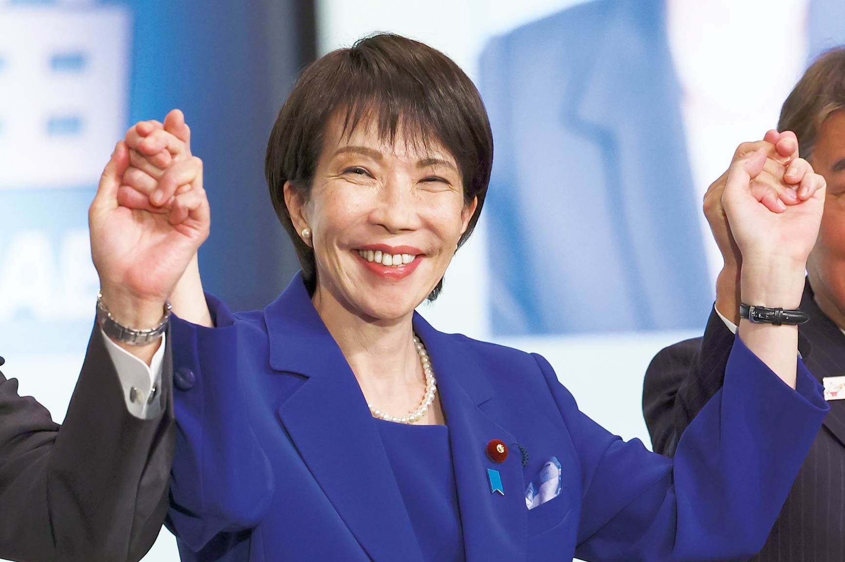 japonyanin ilk kadin basbakani yolda z1KNq6V6