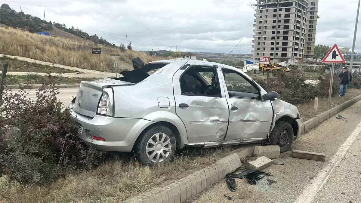 kastamonuda takla atan otomobilde 2 yarali mmVv4i62.jpg