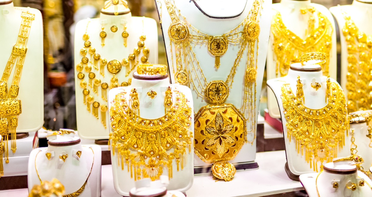 o ilimizde altin kuyruguna girildi kuyumcular artik yetistiremiyor qOlsCBtv