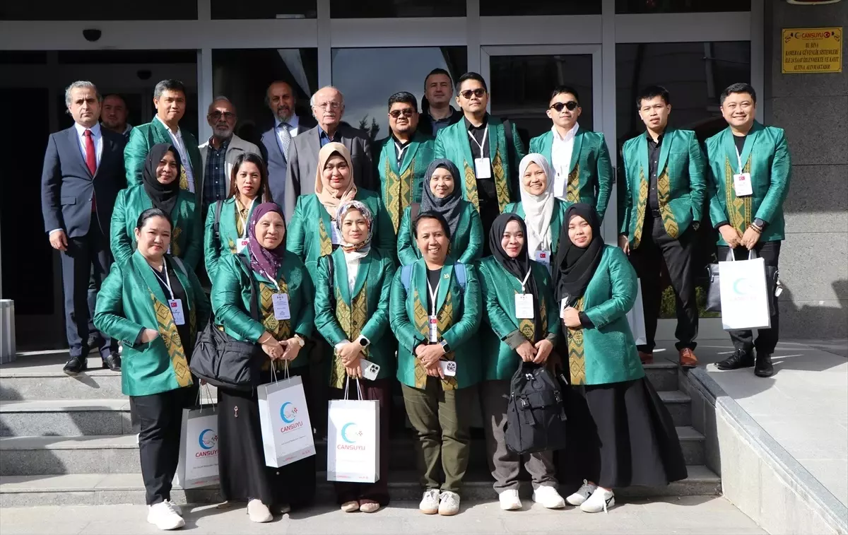 gazzeye 1500 ton yardim ulastirildi 8W44hLvs.jpg