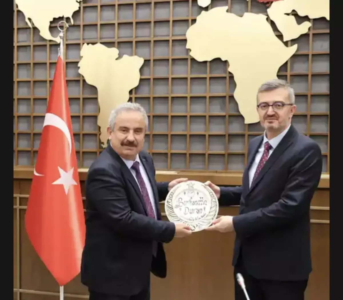 turkiye basin federasyonu iletisim baskani burhanettin durani ziyaret etti rGGOPvlJ.jpg
