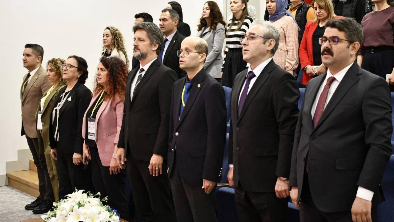 Ankara’nın Diplomatik Tarihi: Millî Mücadele’den Günümüze Elçilik Binaları Konferansı Düzenlendi